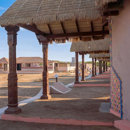 Dholavira Village Resort Dış mekan fotoğraf