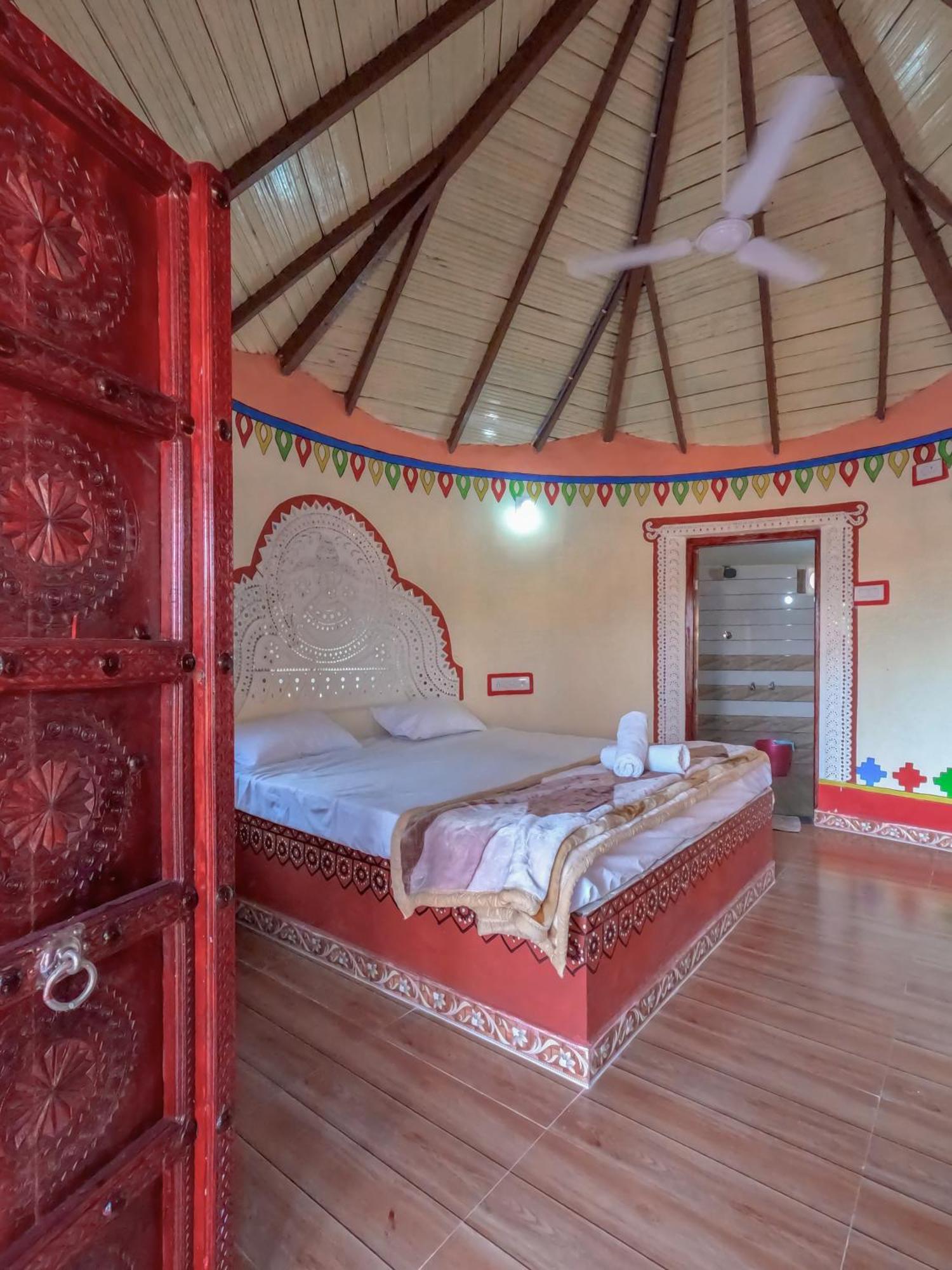 Dholavira Village Resort Dış mekan fotoğraf